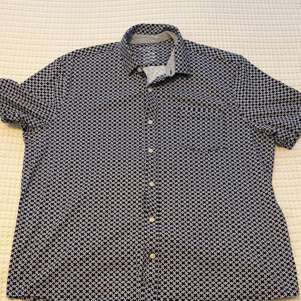 Men's Navy and White Patterned Button-Down Shirt